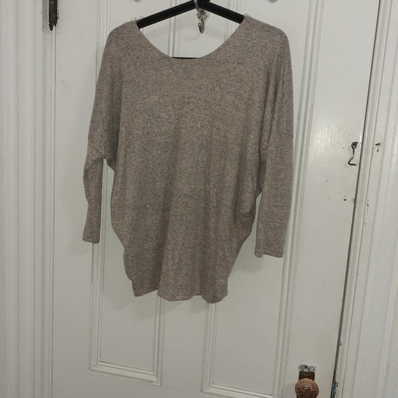 NWOT Grey/Beige oversized 3/4 sleeve slouchy sweat - Picture 5 of 5